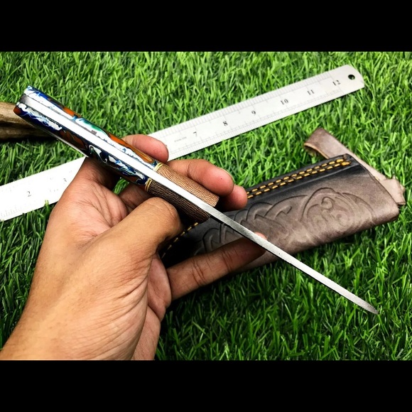 Carbon Steel Hunting knife with Celtic Knotwork  leather Sheath - Picture 5 of 6